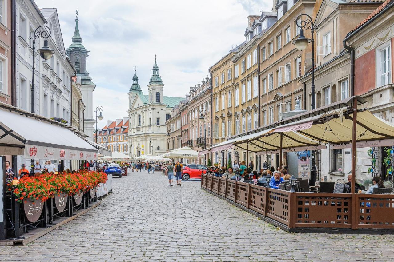Amazing Apartment On Plac Zamkowy Varşovia Exterior foto