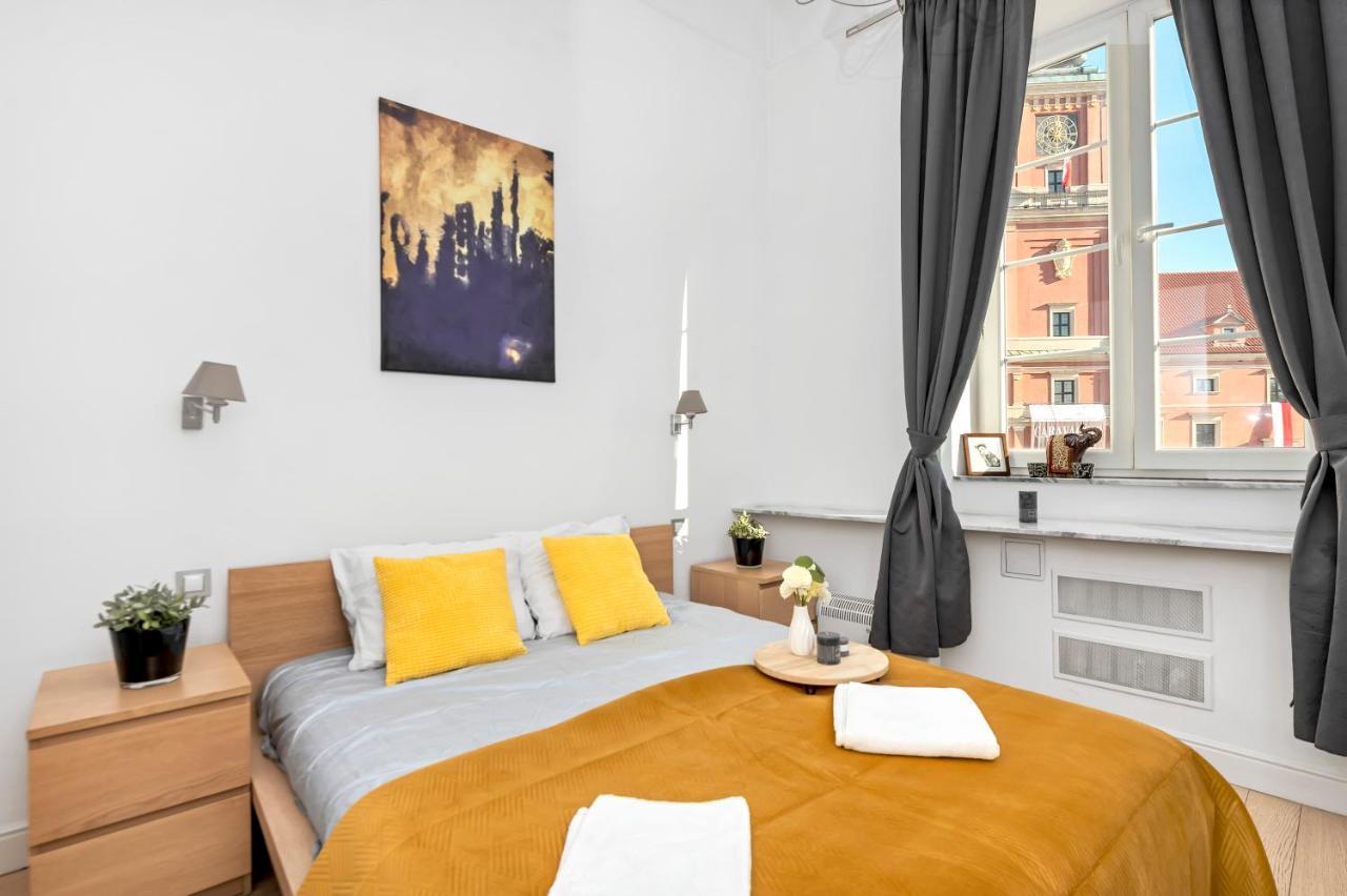 Amazing Apartment On Plac Zamkowy Varşovia Exterior foto